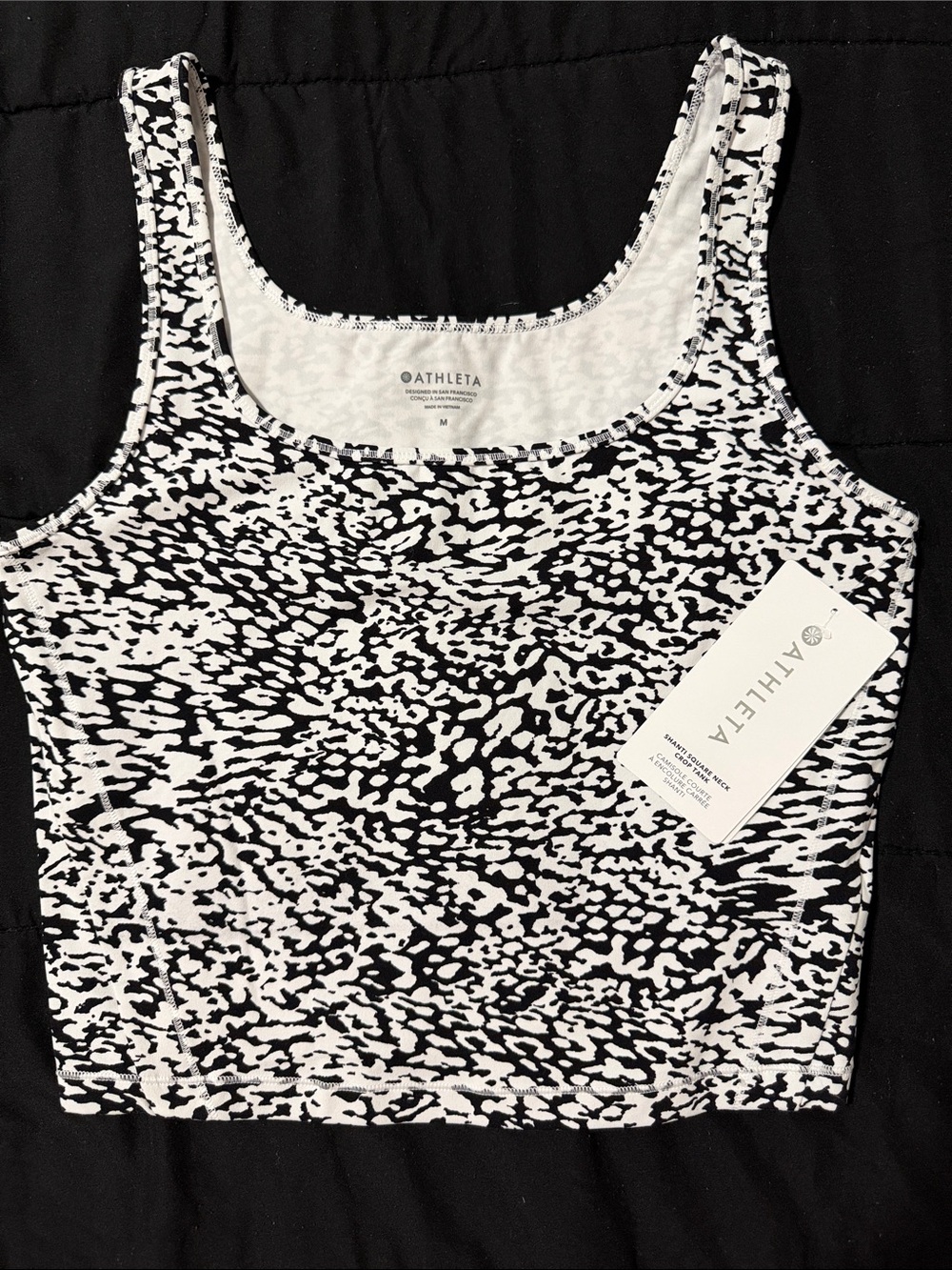 Athleta Black & White Printed Scoop Neck Crop Top
